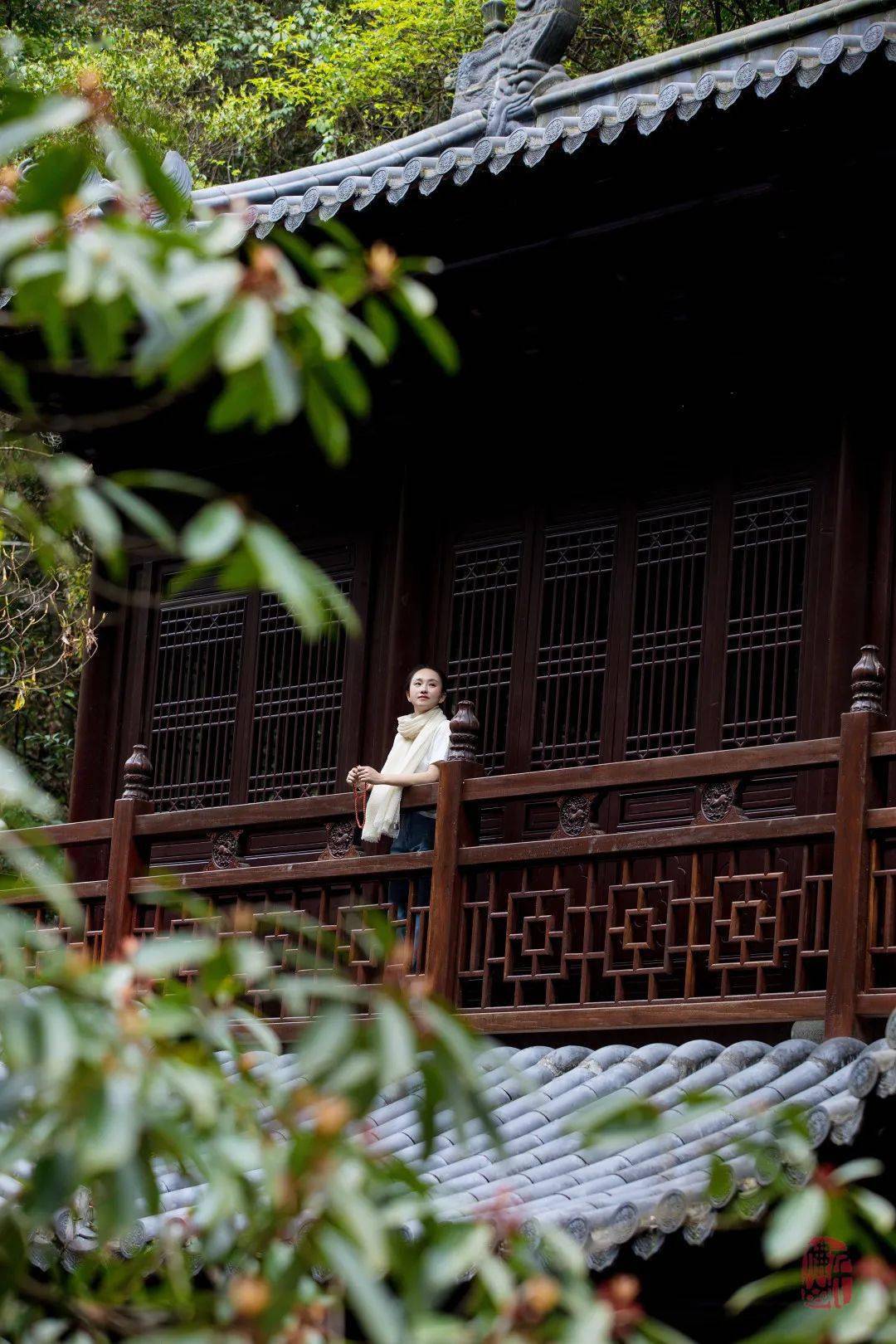 <strong></p>
<p>股票中的转派送</strong>你的春日好景正在派送中……
