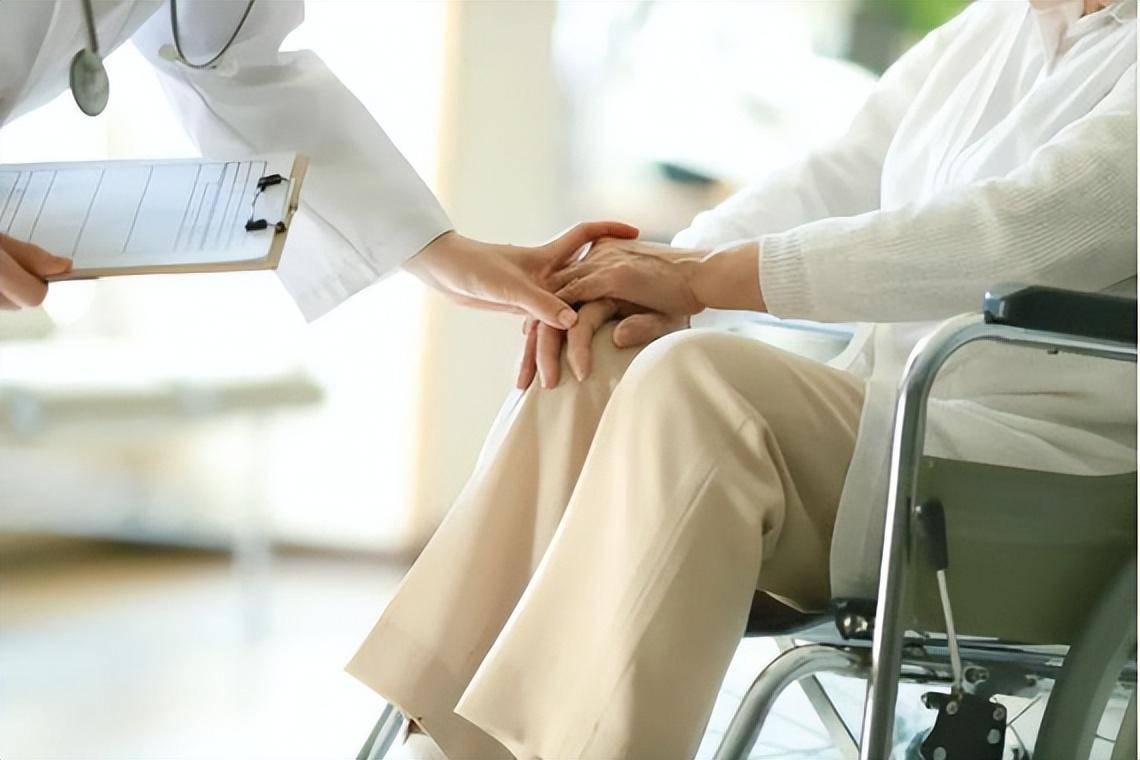 中老年人难以言说失禁羞耻<strong></p>
<p>南岸回收贵金属原料</strong>，藏着百亿生意与黑产