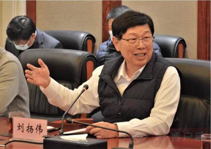 “感谢、感恩<strong></p>
<p>云南贵金属集团刘伟</strong>，再携手！”——富士康科技集团董事长兼总经理刘扬伟三次访问河南侧记