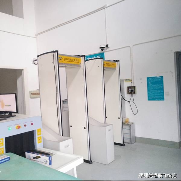 用心守护工厂企业<strong></p>
<p>贵金属企业</strong>，探铜安检门让贵金属无处可藏
