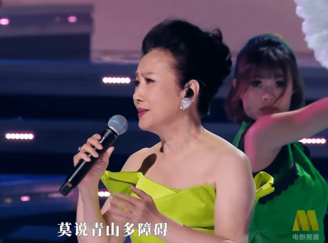 收视破1<strong></p>
<p>四大金属</strong>，香港这一夜，有四大惊喜，三大反差，还有两大遗憾