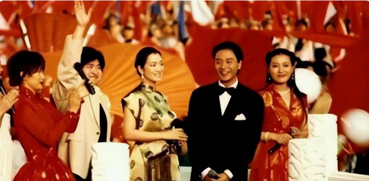 收视破1<strong></p>
<p>四大金属</strong>，香港这一夜，有四大惊喜，三大反差，还有两大遗憾