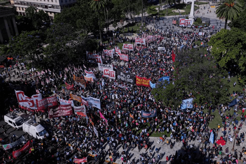 人傻钱多？中国停止465亿货币互换<strong></p>
<p>多货币ea</strong>，阿根廷不要辜负我们的善意