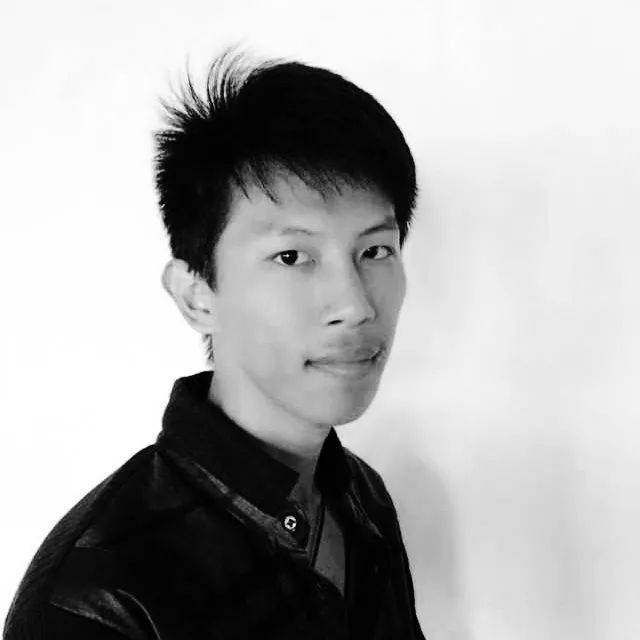 “吹灭你的蜡烛吧，因为世界是靠闪电照明的<strong></p>
<p>闪电软件吧</strong>。”