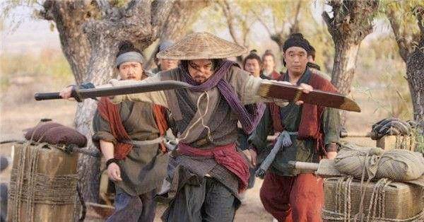 水浒中杨志丢了10万贯生辰纲<strong></p>
<p>在线换算货币</strong>，换算成现在的货币，相当于多少钱？