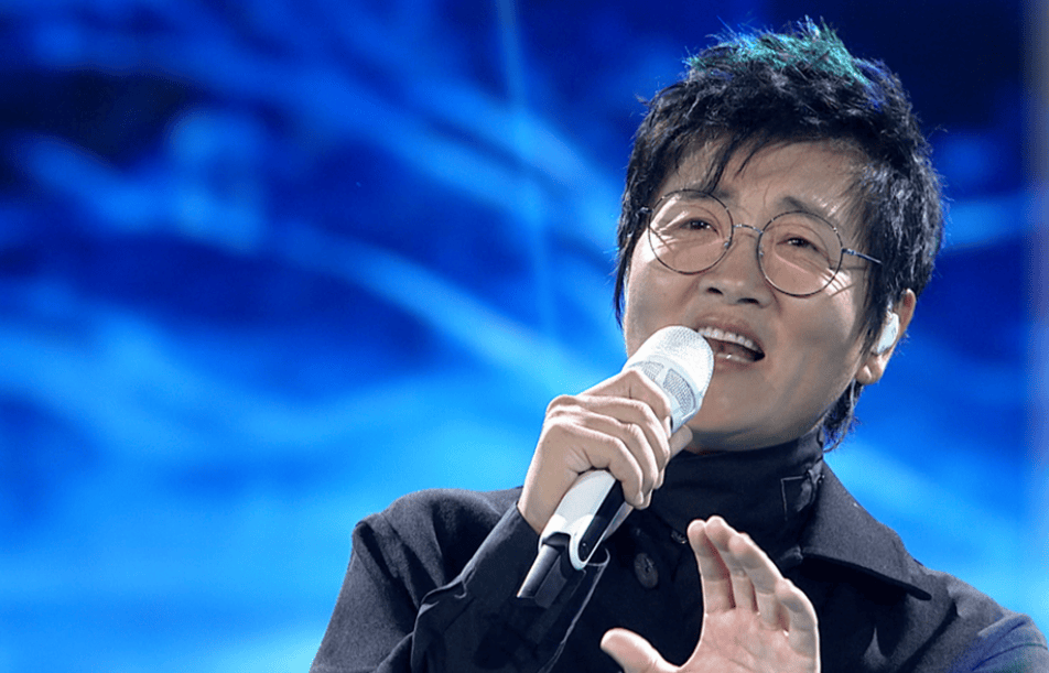 从全网声援<strong></p>
<p>玩币网</strong>，再到全网“怒骂”，那英被《歌手2024》玩坏了！
