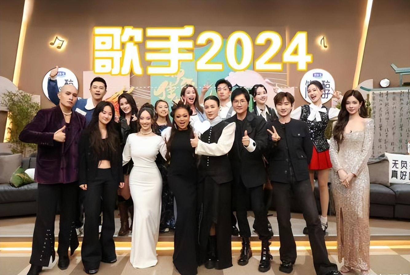 从全网声援<strong></p>
<p>玩币网</strong>，再到全网“怒骂”，那英被《歌手2024》玩坏了！