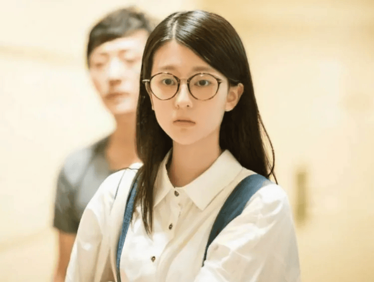 太突然<strong></p>
<p>使用软件</strong>！知名女演员被曝已婚！