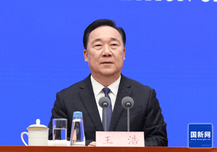 中共中央决定：王浩同志任浙江省委书记<strong></p>
<p>使用软件</strong>，易炼红同志不再担任浙江省委书记
