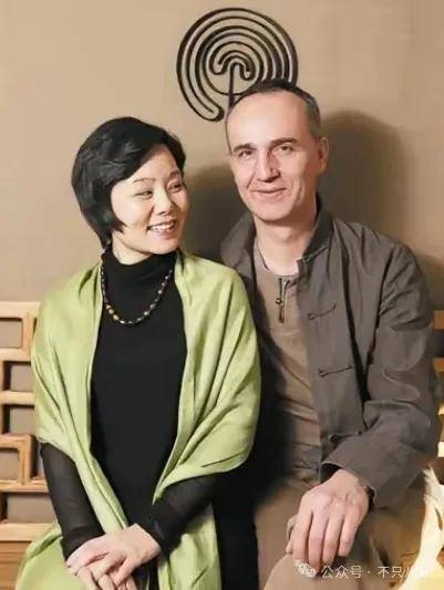他们那么幸福恩爱<strong></p>
<p>v币</strong>，怎么突然离婚了……