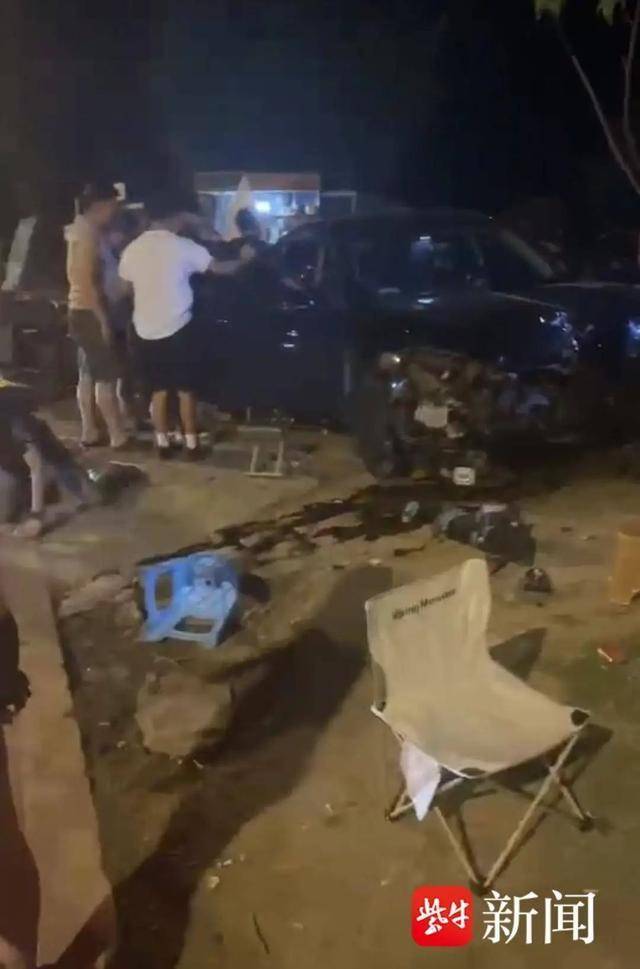 江苏苏州一男子炫车技失控撞上烧烤摊<strong></p>
<p>个人交易系统</strong>！二审宣判