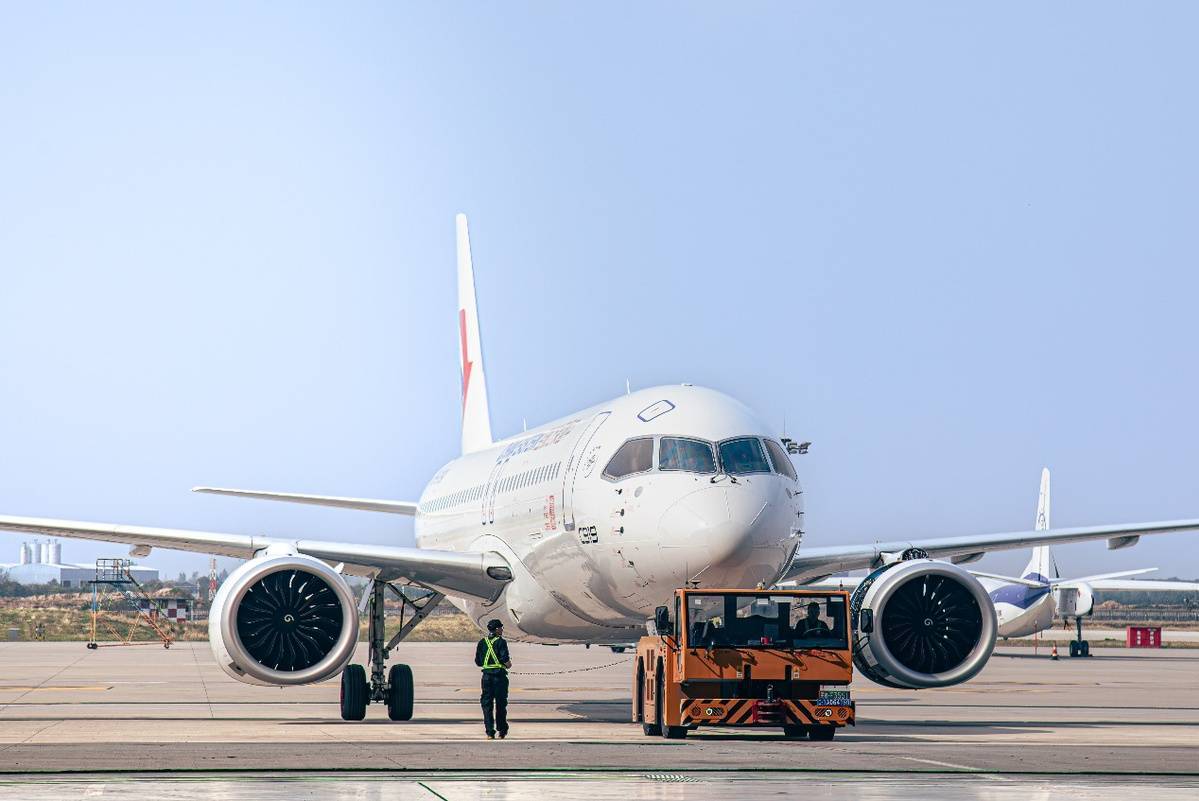 东航完成商业飞行C919“心脏更换”