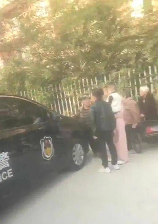“女子去前夫家探望小孩被杀害<strong></p>
<p>gxs币行情</strong>？”河南警方通报