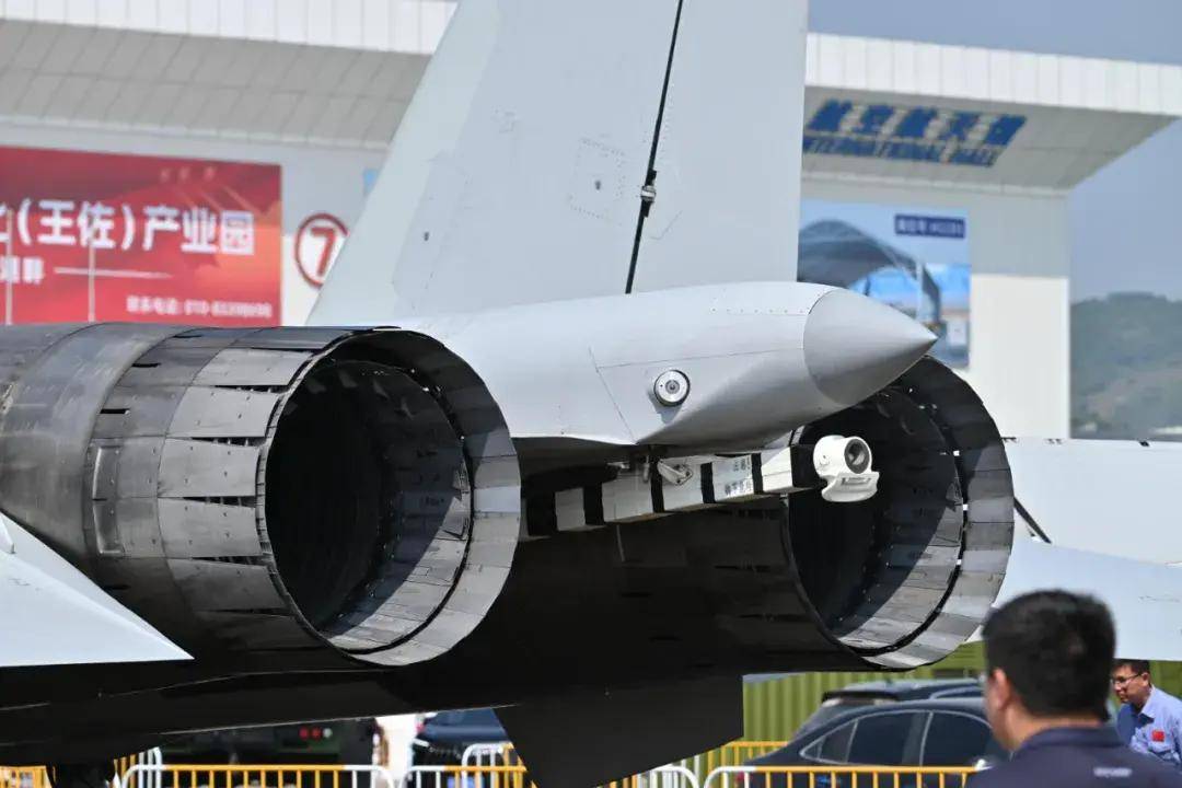 6型侧卫齐聚珠海<strong></p>
<p>比特币新闻</strong>！歼-16和苏-35S孰强孰弱？歼-15T才是最强侧卫？