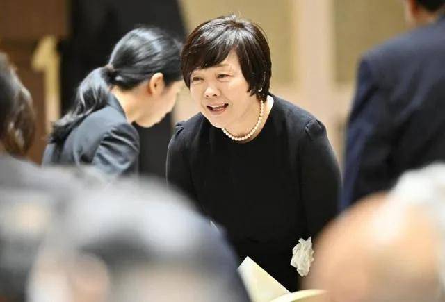 辞职了<strong></p>
<p>比特币吧</strong>！这届石破茂内阁为何如此短命？