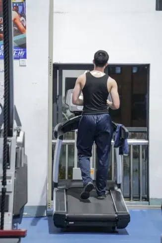 “八块腹肌和胸肌我都看习惯了”<strong></p>
<p>怎么挖比特币</strong>！浙江这所高校的健身房太火爆