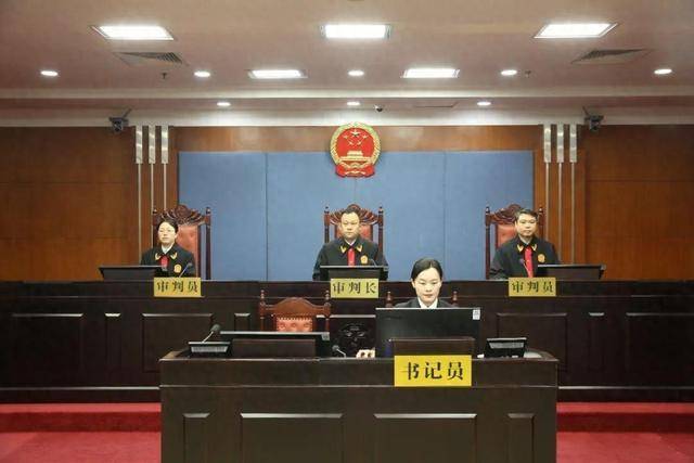 涉案超5200万<strong></p>
<p>关于防范比特币风险的通知</strong>！山东潍坊市综合保税区原党工委副书记、管委会主任徐洪吉一审获刑16年