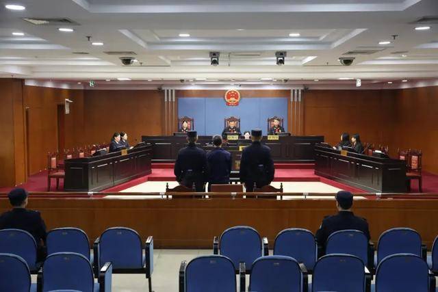 涉案超5200万<strong></p>
<p>关于防范比特币风险的通知</strong>！山东潍坊市综合保税区原党工委副书记、管委会主任徐洪吉一审获刑16年
