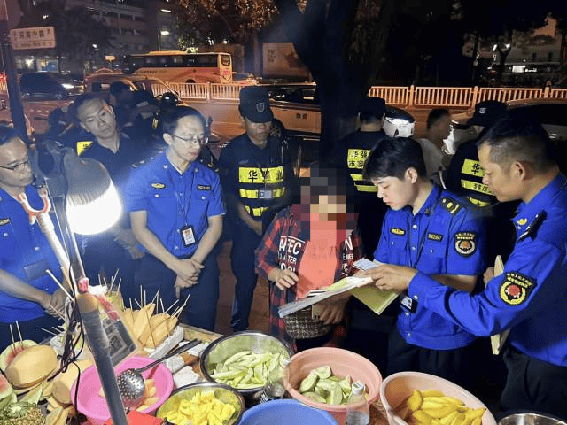 “锅铲声敲得我睡不着”！深夜<strong></p>
<p>挖矿比特币</strong>，深圳多名流动摊贩被劝离……