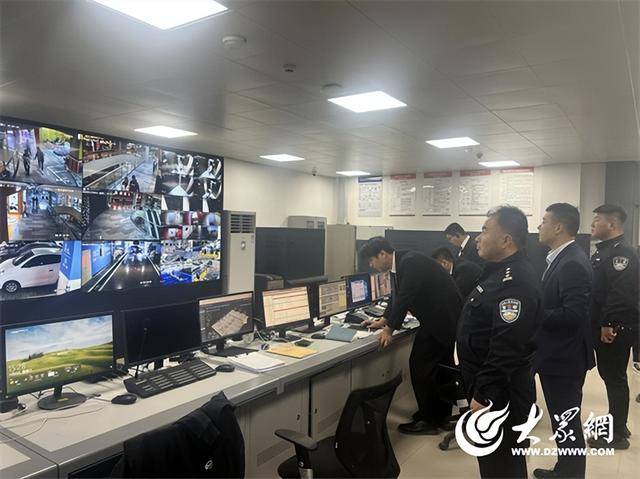 山东济宁一女孩在商场坠亡<strong></p>
<p>挖矿比特币</strong>，其倚靠的扶梯玻璃护栏疑似脱落，警方回应