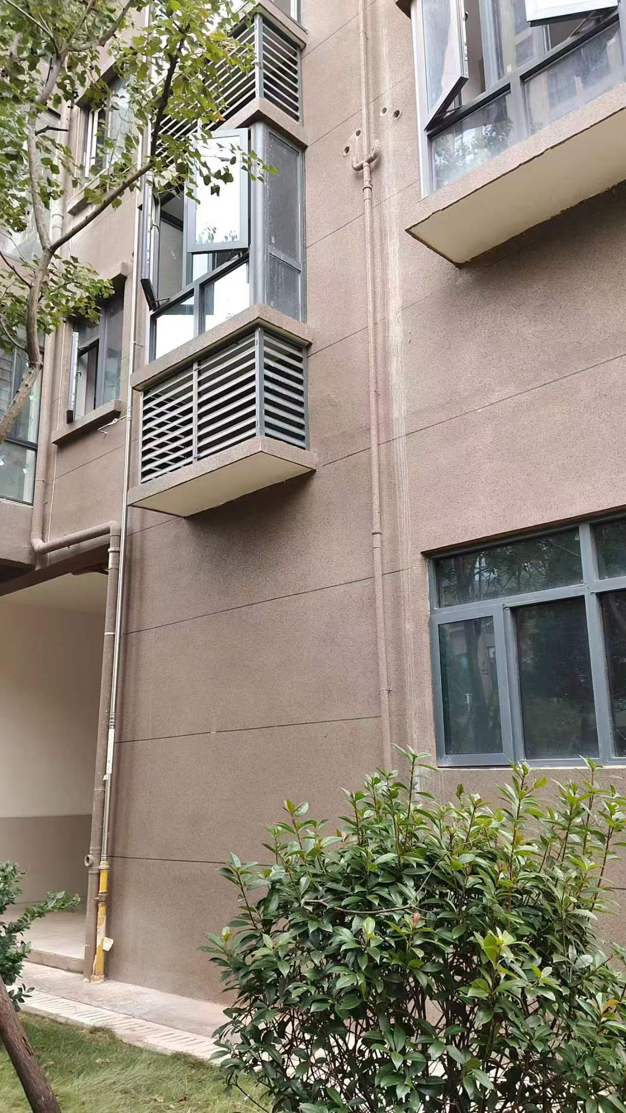 空调机位被楼下邻居占用<strong></p>
<p>比特币交易平台排名</strong>，娄底女业主无法入住起诉索赔11万！邻居：我的也被占了