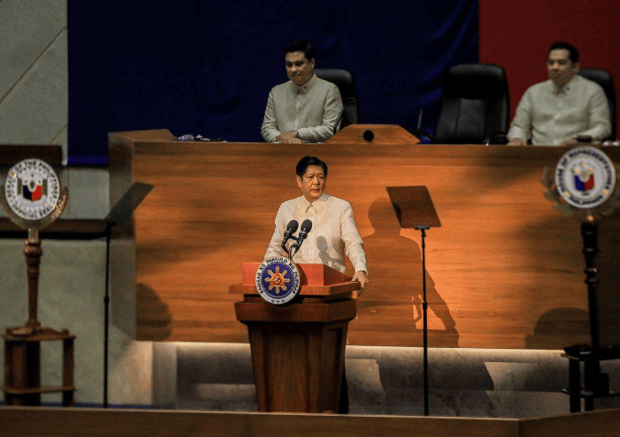 菲律宾政坛一夜变天<strong></p>
<p>比特币价格回落</strong>，16万菲军突然站队，杜特尔特关键时刻重新出山