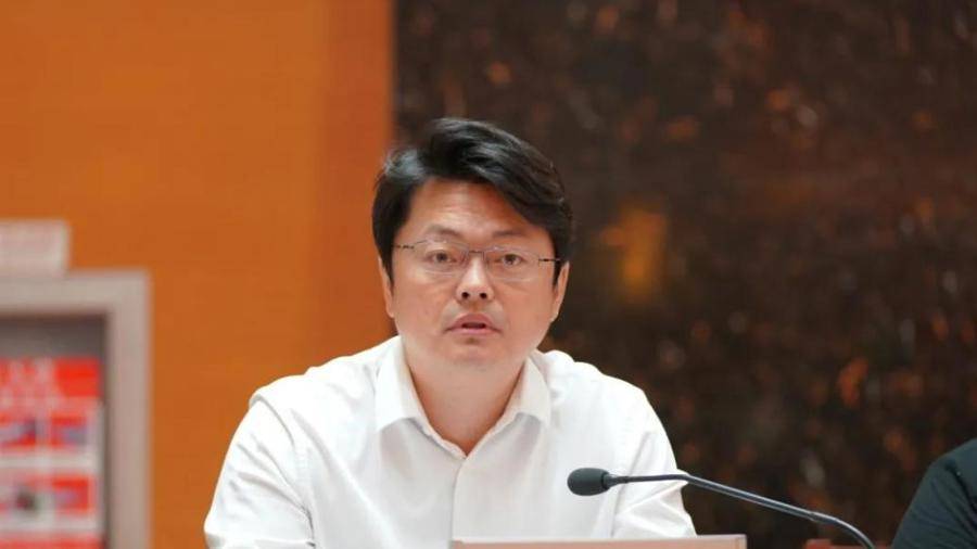 北京拟提名两位区长人选<strong></p>
<p>比特币矿池</strong>，有一位“80后”