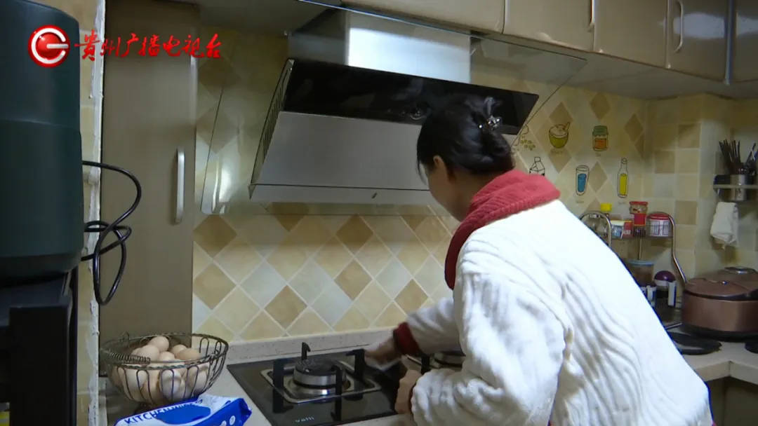 恶心坏了！贵阳一女子家中被扔进一颗“炸弹”<strong></p>
<p>比特币勒索病毒</strong>，残羹剩饭炸开花