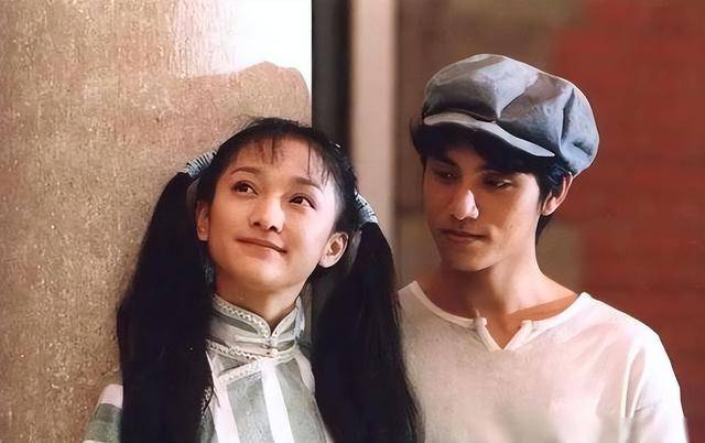 陈坤的儿子已成年<strong></p>
<p>比特币概念股</strong>，容貌开始显现母亲的基因，像谁可以认得出吗？