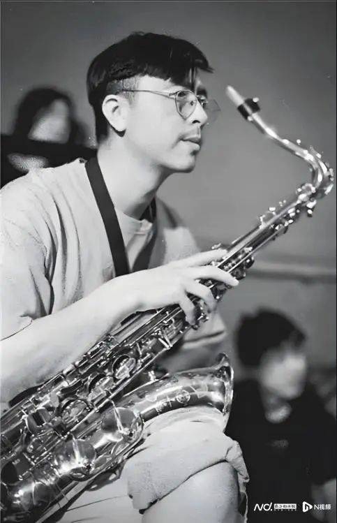 突发讣告：知名音乐家<strong></p>
<p>比特币概念股</strong>，凌晨去世
