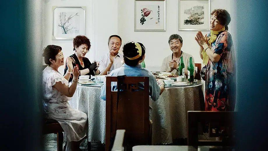 五天破3亿<strong></p>
<p>如何挖比特币</strong>，易烊千玺演技封神！文艺片《小小的我》成票房爆款，做对了什么？