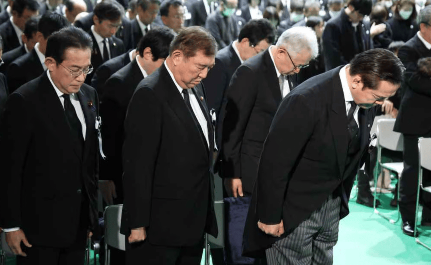 日本首相出席活动会场附近<strong></p>
<p>比特币行情走势图</strong>，20岁大学生因形迹可疑身藏利器被捕