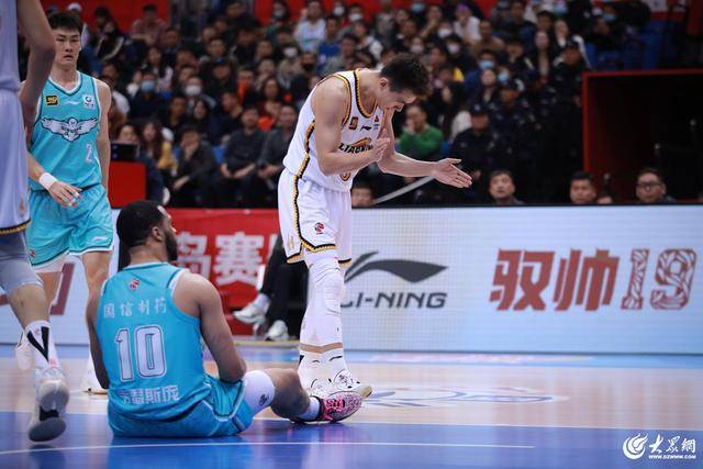 热血沸腾！青岛男篮最后三分钟14-0绝地翻盘<strong></p>
<p>1个比特币价格多少</strong>，队史首次单赛季双杀辽宁