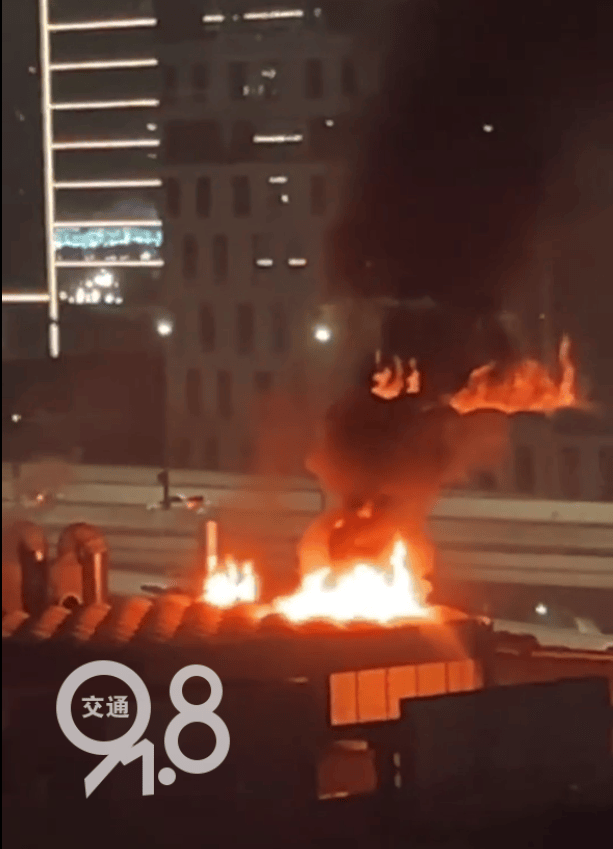 刚刚<strong></p>
<p>比特币工厂</strong>！杭州一建筑突发爆炸！