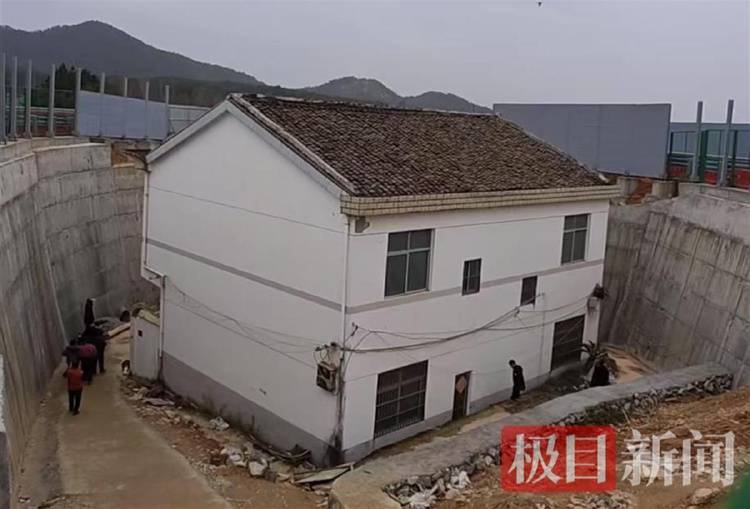 “没料到政府宁可多花钱让公路改道”<strong></p>
<p>eth价格</strong>，江西“最强钉子户”独守孤房