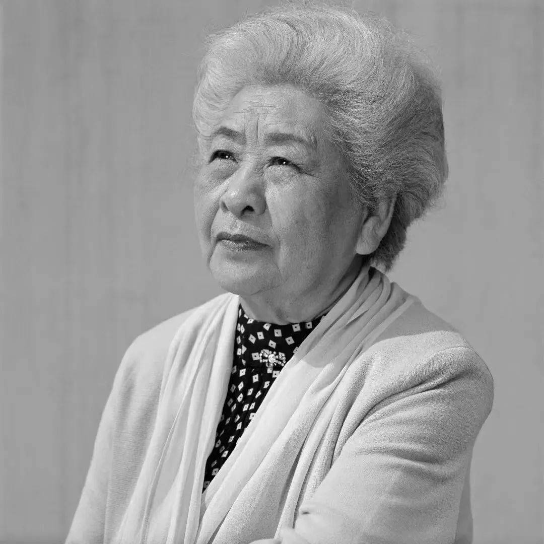 痛别<strong></p>
<p>期货交易</strong>！央视著名主持人去世