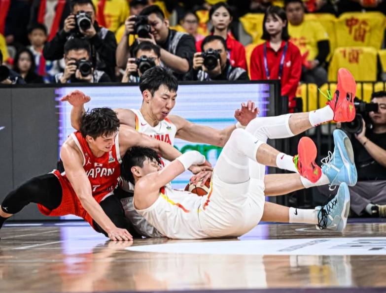 42分大胜<strong></p>
<p>今日国际原油价</strong>！亚预赛中国男篮复仇日本 赵睿16+8+5
