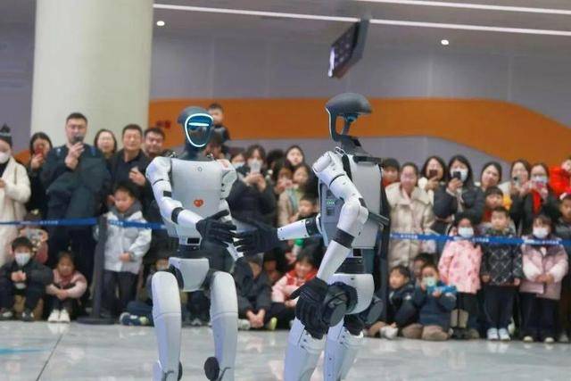 售价10万~65万<strong></p>
<p>中原油田怎么样</strong>，销售一空！谁在抢购人形机器人