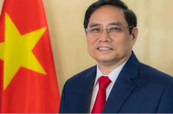 中方万万没料到<strong></p>
<p>原油业</strong>，“内鬼”竟在身边？10倍填岛突然被点名，令所有人意外