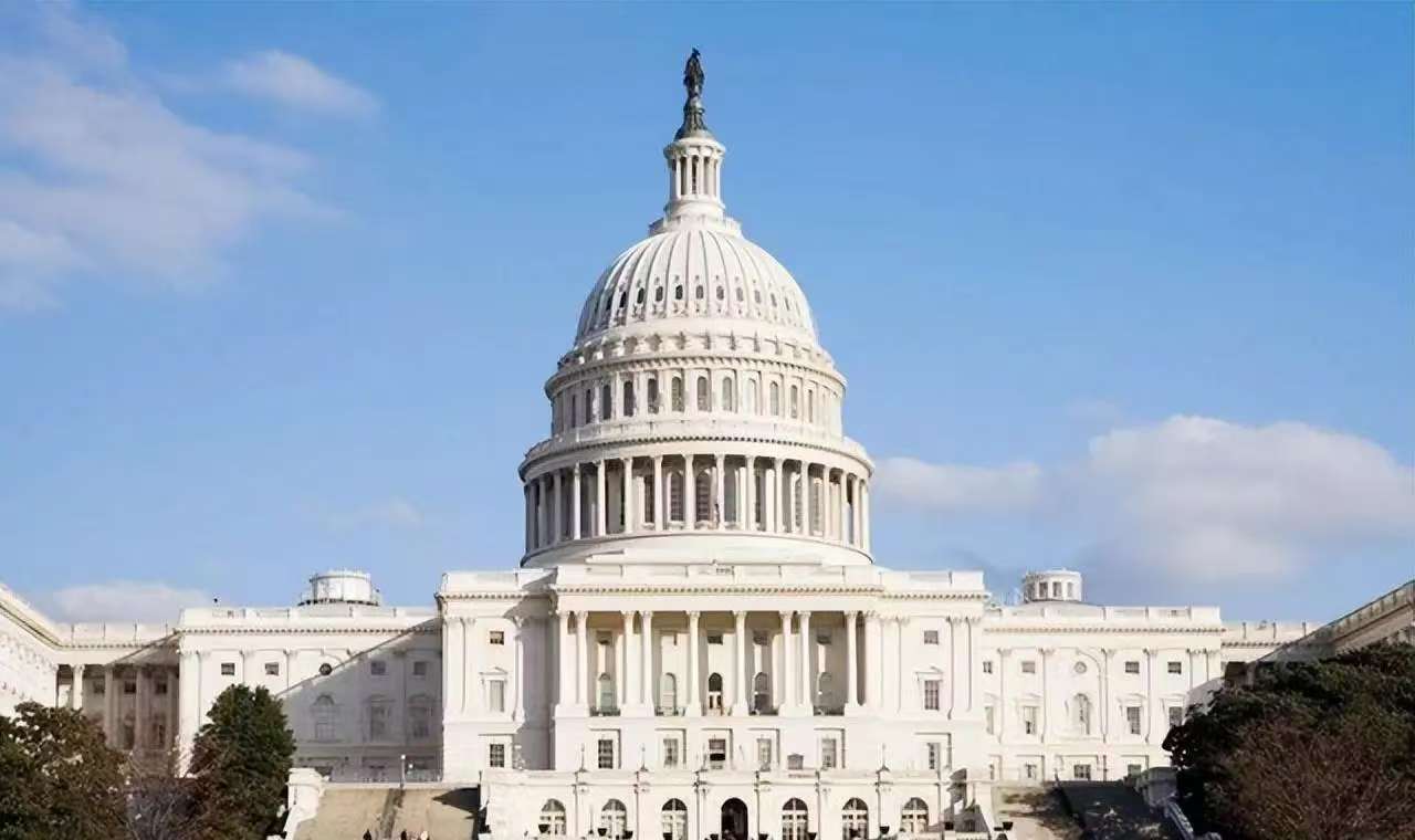 美军不顾全球强烈反对<strong></p>
<p>布伦特原油行情</strong>，一口气投下474万吨催雨弹，导致数万人丧命