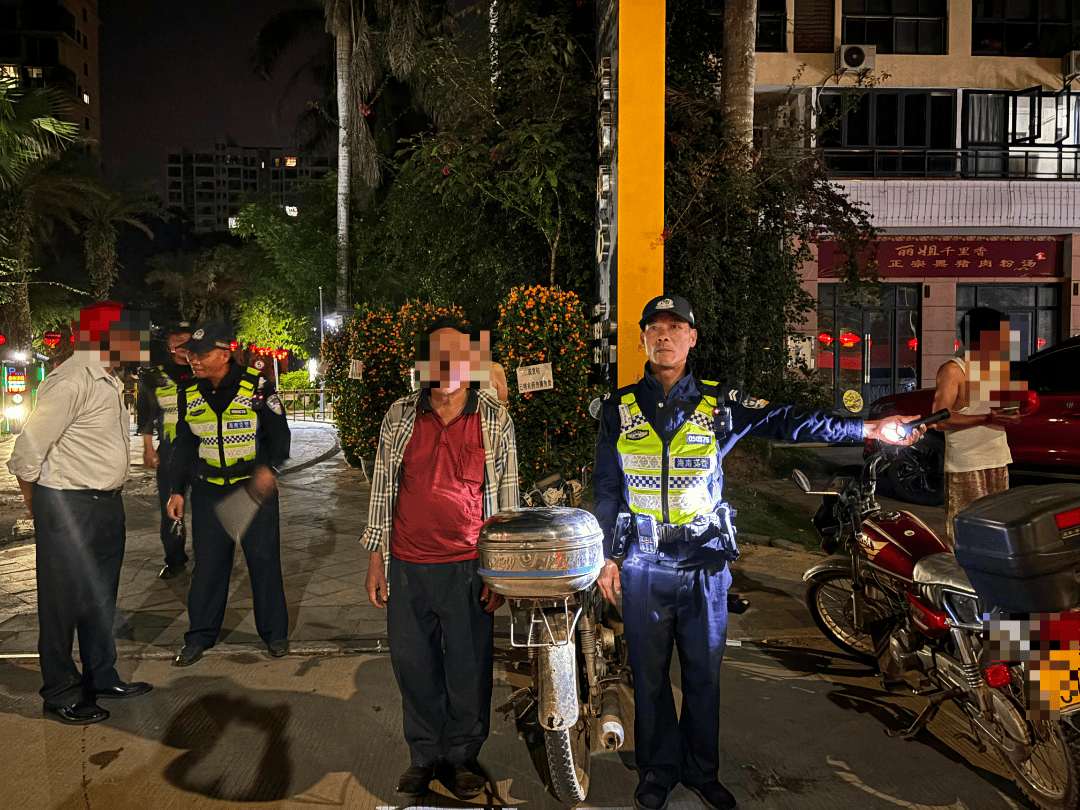 同桌的两人<strong></p>
<p>布伦特原油行情</strong>，双双被查