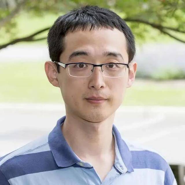 核物理学家<strong></p>
<p>黄金原油直播</strong>，归国