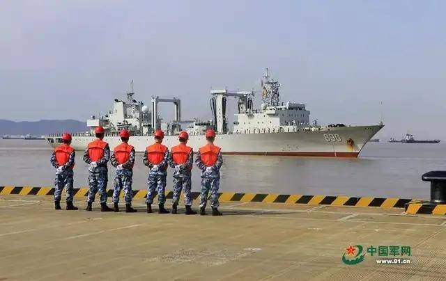 台媒嘲笑：中国055从澳洲回来后生锈豆腐渣工程<strong></p>
<p>美原油指数</strong>？真相被全网耻笑