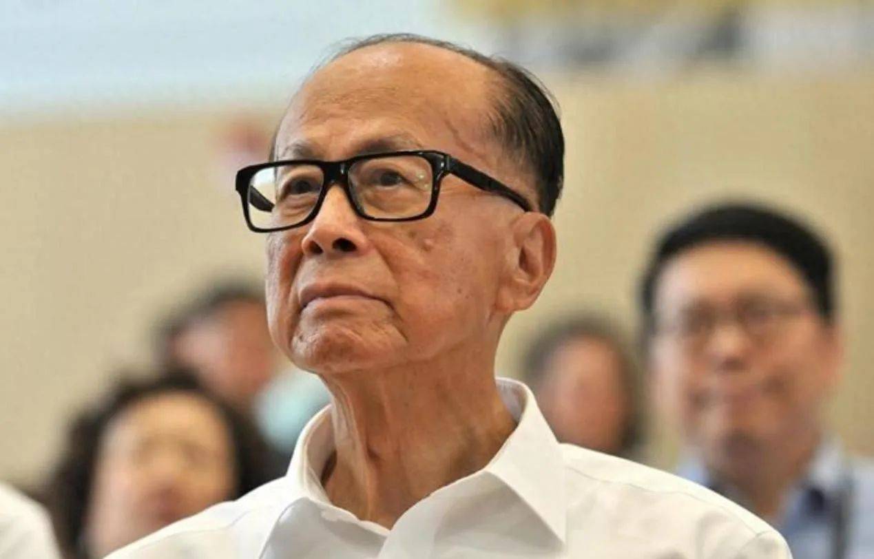 大反转！97岁李嘉诚赌输了？中方直接反将一军<strong></p>
<p>金投网原油</strong>，长和蒸发323亿