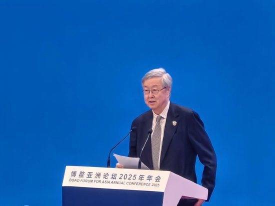 原央行行长周小川：还有近1亿人没有参保！这是必须解决的问题！养老保险发展还是不充分<strong></p>
<p>国际原油的价格</strong>，我们需要增加居民收入