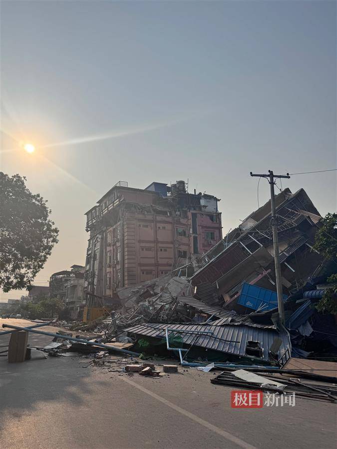三名中国人在曼德勒所住宾馆垮塌：一人从6楼掉下失联<strong></p>
<p>世界原油价格</strong>，另一人在废墟中被安全挖出