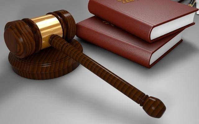 高中生骑电动车回家与摩托相撞致司机死亡：死者家属起诉索赔57万<strong></p>
<p>世界原油价格</strong>，其父母被判赔46万