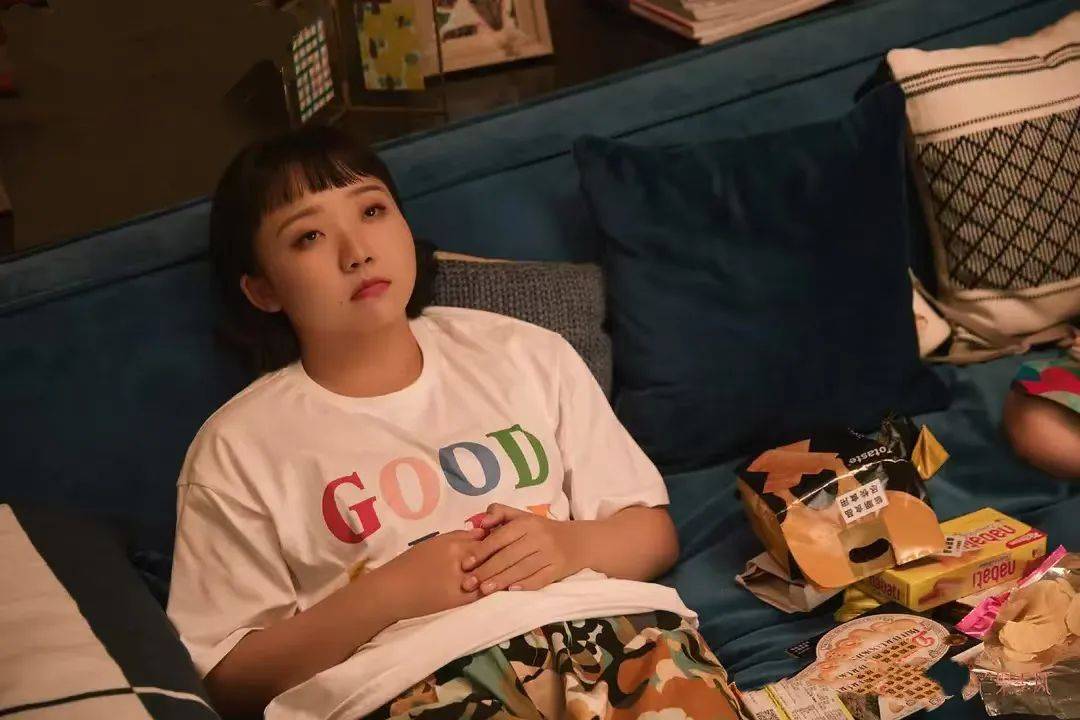 一个月只花30元<strong></p>
<p>入原油</strong>，985毕业生挤满躺平赛道