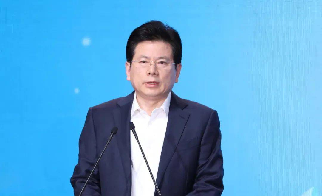 中宣部原副部长张建春<strong></p>
<p>嘉盛原油</strong>，被公诉