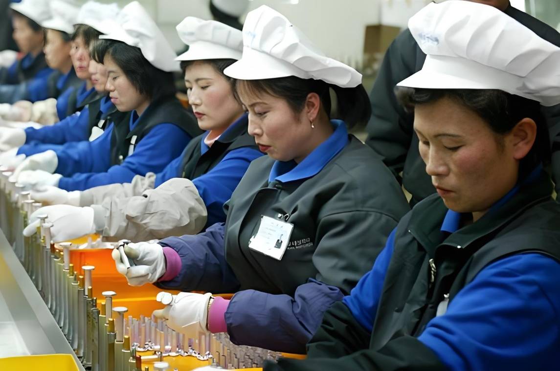 俄罗斯仓库出现多名朝鲜女工？俄朝此举或实现互利共赢<strong></p>
<p>论原油</strong>，双方都赚大了